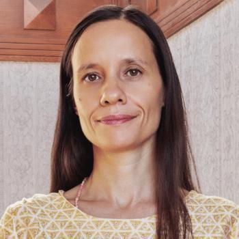 Image of course leader Elif Kamisli