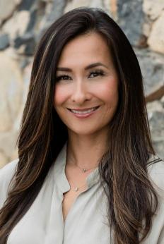 Photo of Dr Jenelle Kim