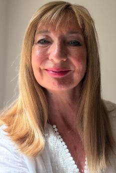Photo of Elizabeth Titterton