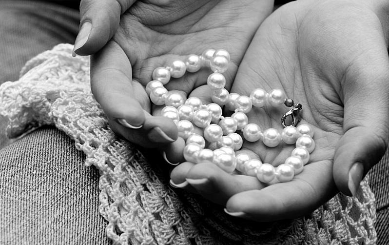 Develop and Use Psychometry - Ann Theato | The College of Psychic Studies